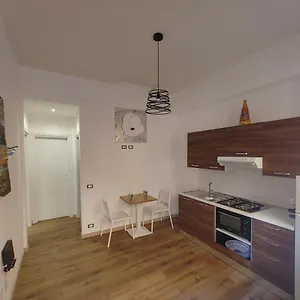  Apartment The First Italy