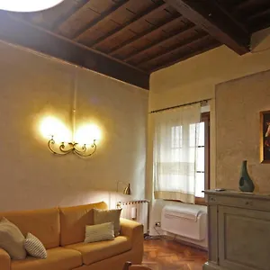  Apartment Verrazzano Italy