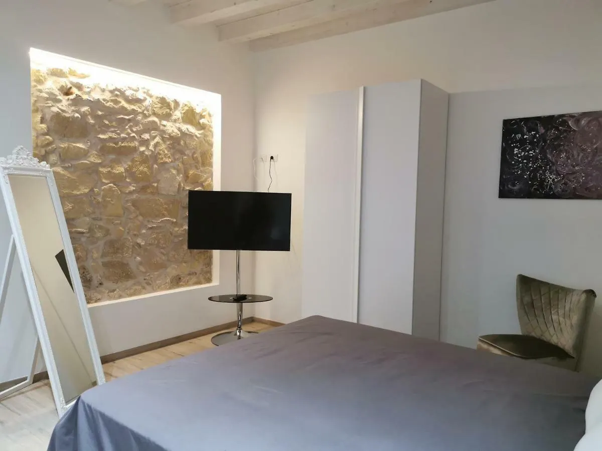 Holiday home Judaica D'Ortigia Villa Syracuse Italy